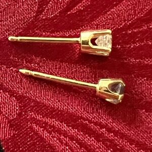 14K Yellow Gold Two Single Stud Earrings with Green and White CZ Stone